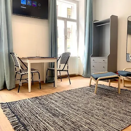 Vintage Chic - By Nahuen Graz